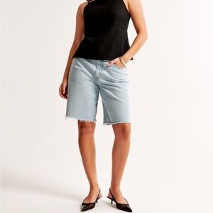 NWT Abercrombie Curve Love Mid Rise 10" Loose Short